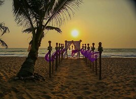 Arcade Beach Hotel