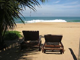 Arcade Beach Hotel