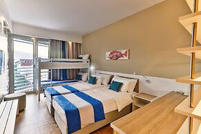 Carine Hotel Delfin