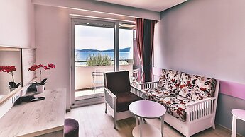 Carine Hotel Park
