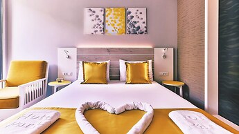 Carine Hotel Park