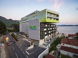 Carine Hotel Park