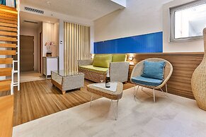 Carine Hotel Park