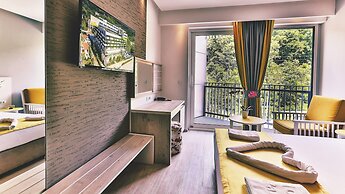 Carine Hotel Park