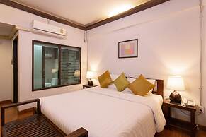 NightBazaar Inn Hotel
