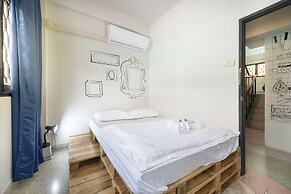 Sloth Hostel