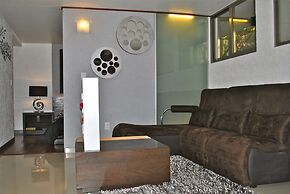 Business Suites SG