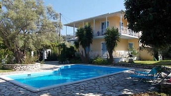 Iris Villa