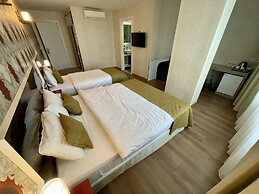 Era Palace Hotel