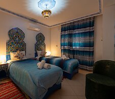 Puerta Azul