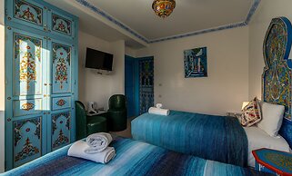 Puerta Azul