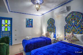 Puerta Azul