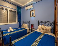 Puerta Azul