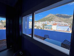 Puerta Azul