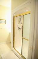 The White House Boutique Bed & Breakfast