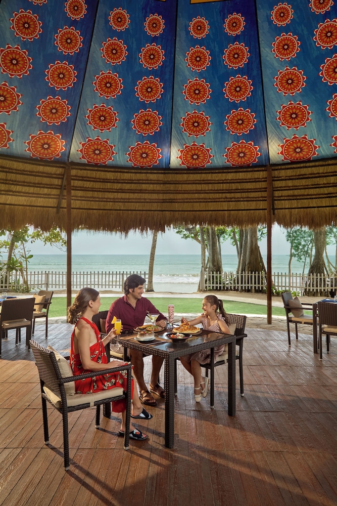 Weligama Bay Marriott Resort & Spa
