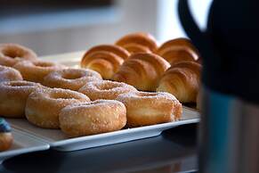 Holiday Inn Bengaluru Racecourse by IHG