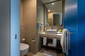 Holiday Inn Bengaluru Racecourse by IHG