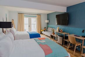 Drake Devonshire and Motor Inn
