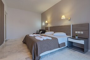 Apollo Hotel I