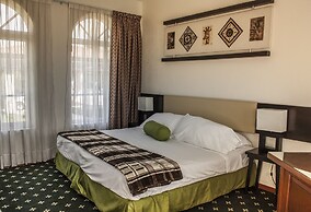La Esmeralda en el Encanto Hotel Petit