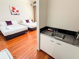 Aura Hotel
