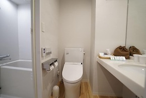 CVS Bay Hotel Annex
