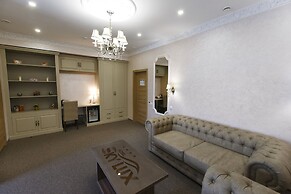 Sky Lux Hotel & Spa