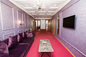 Sky Lux Hotel & Spa