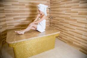 Sky Lux Hotel & Spa