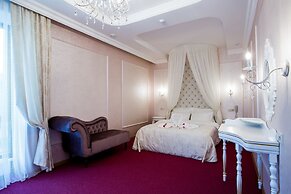Sky Lux Hotel & Spa