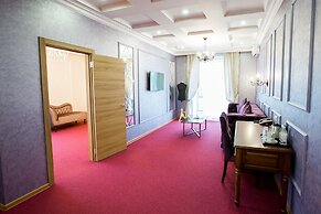 Sky Lux Hotel & Spa
