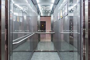Sky Lux Hotel & Spa