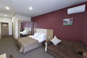 Sky Lux Hotel & Spa