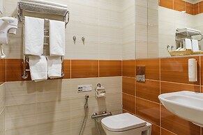 Sky Lux Hotel & Spa