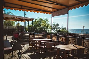 Apriori Hotel