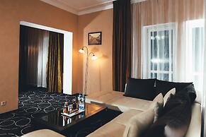 Apriori Hotel