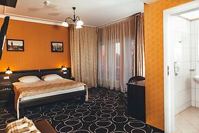 Apriori Hotel