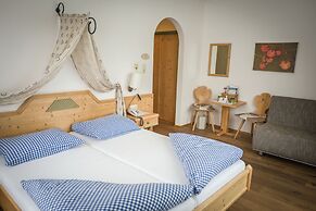 Flora - Das kleine Gartenhotel
