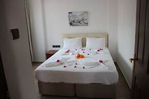 Santo Akyaka Home