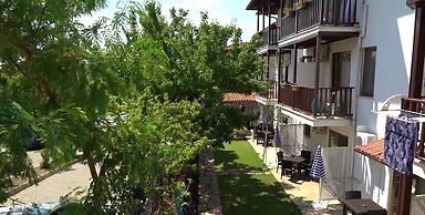 Santo Akyaka Home