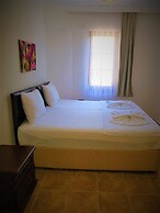 Santo Akyaka Home