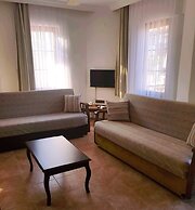 Santo Akyaka Home