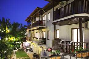 Santo Akyaka Home