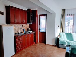 Santo Akyaka Home