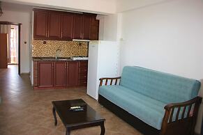 Santo Akyaka Home