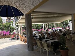 Twenty One Hotel