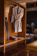 Jing's Residence