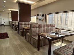 Makarim Palm Hotel