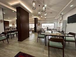 Makarim Palm Hotel